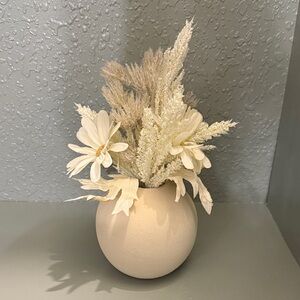Elegant Cream Floral Arrangement in Round Vase